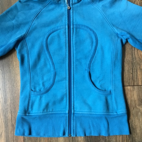 Lululemon scuba hoodie ptp 17” *GUC - Picture 4 of 10